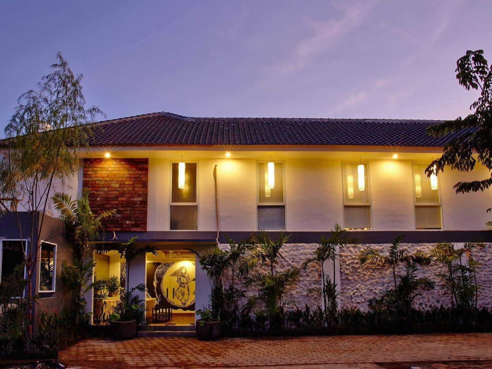 7 Bidadari Boutique Hotel Seminyak Kültér fotó