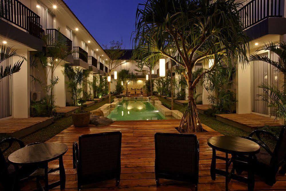 7 Bidadari Boutique Hotel Seminyak Kültér fotó